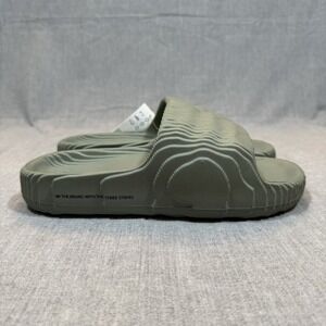 Adidas Adilette 22 Slides Women's Size 8 Men's 7 Silver/Green Sandals‎ Beach